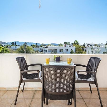 Central, Cozy, 15 Min Walk To The Beach, Fast Wi-Fi, Free Parking, 4Ppl Bodrum Ngoại thất bức ảnh