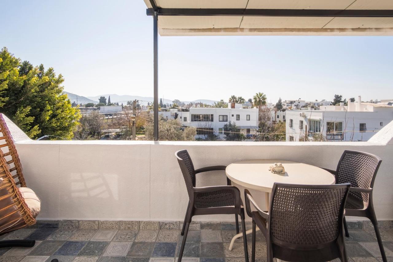 Central, Cozy, 15 Min Walk To The Beach, Fast Wi-Fi, Free Parking, 4Ppl Bodrum Ngoại thất bức ảnh