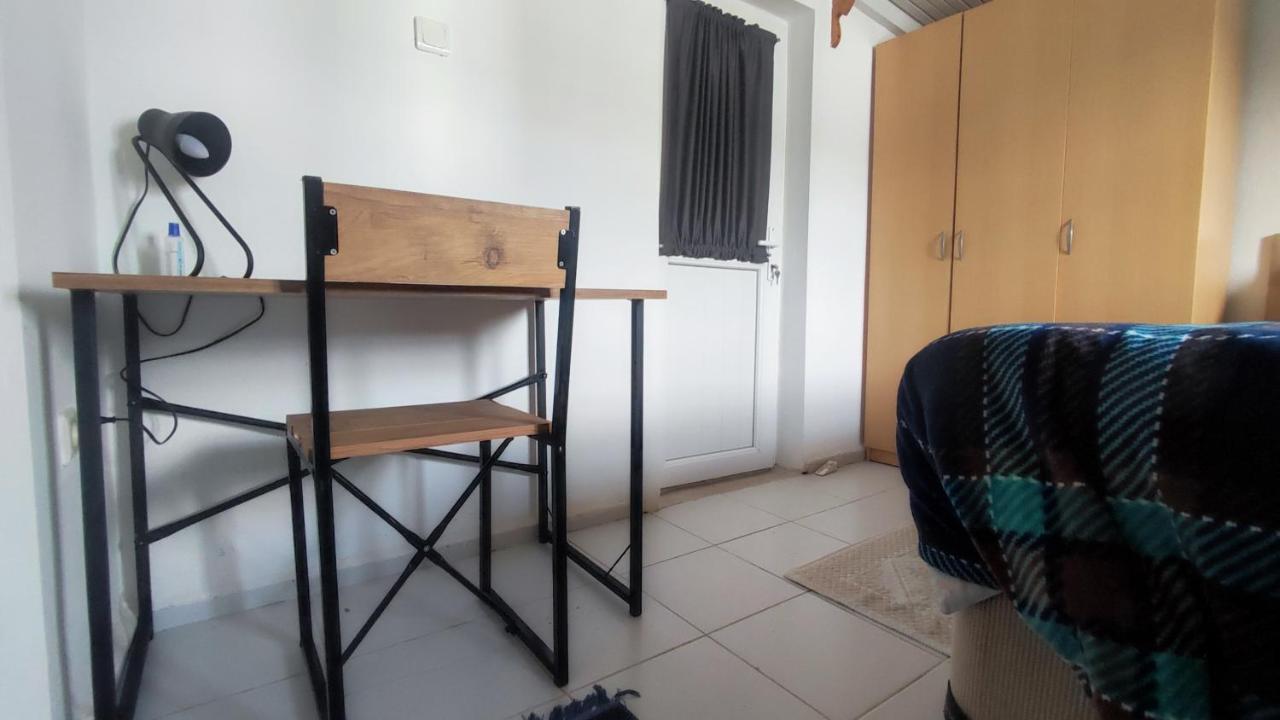 Central, Cozy, 15 Min Walk To The Beach, Fast Wi-Fi, Free Parking, 4Ppl Bodrum Ngoại thất bức ảnh