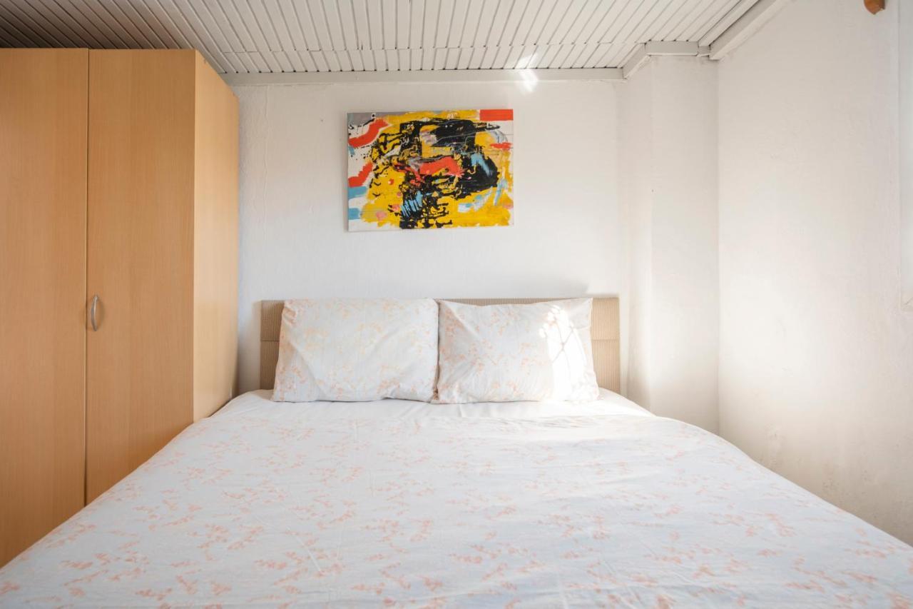 Central, Cozy, 15 Min Walk To The Beach, Fast Wi-Fi, Free Parking, 4Ppl Bodrum Ngoại thất bức ảnh