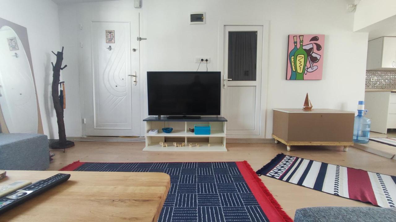 Central, Cozy, 15 Min Walk To The Beach, Fast Wi-Fi, Free Parking, 4Ppl Bodrum Ngoại thất bức ảnh