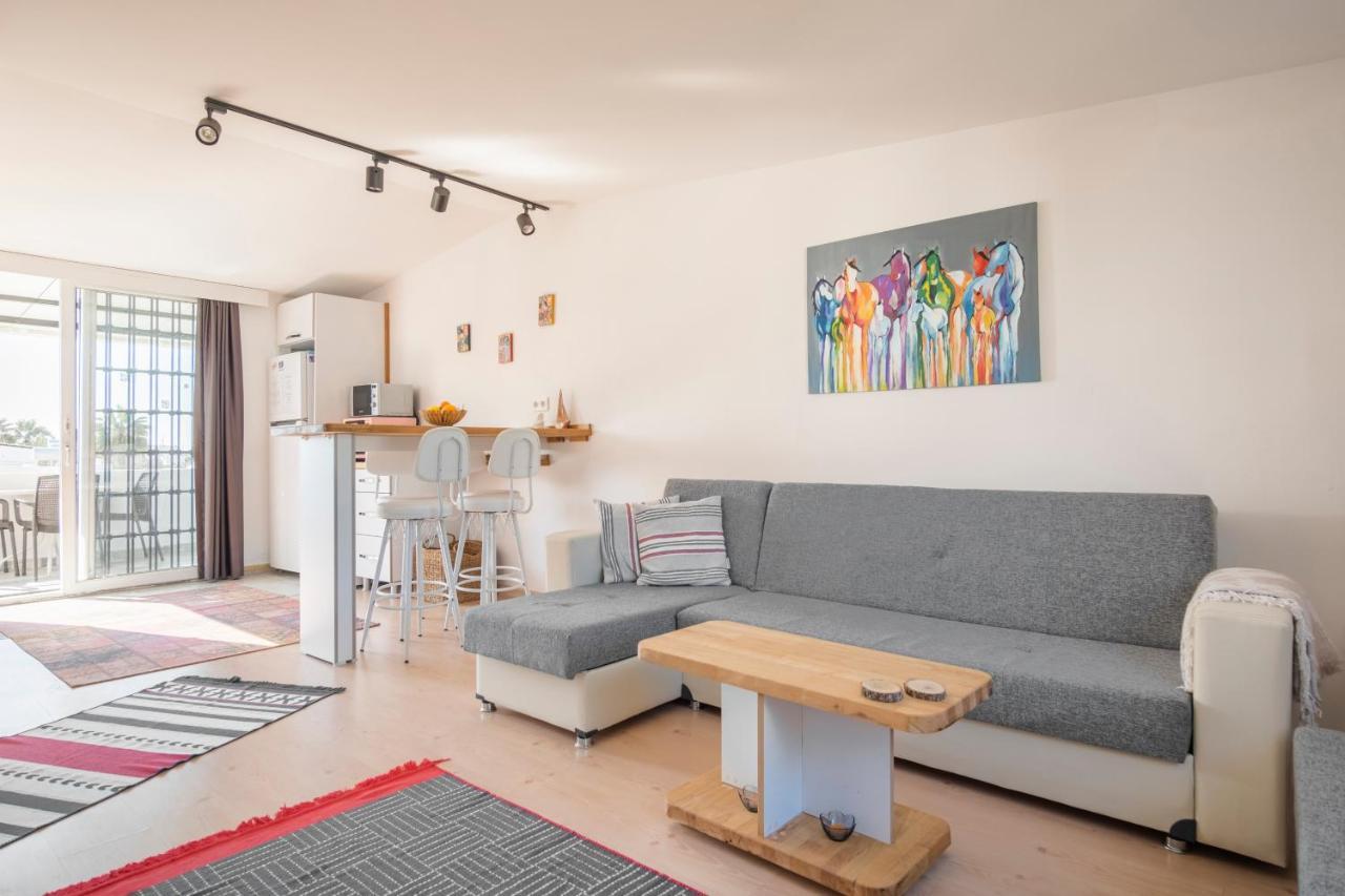 Central, Cozy, 15 Min Walk To The Beach, Fast Wi-Fi, Free Parking, 4Ppl Bodrum Ngoại thất bức ảnh