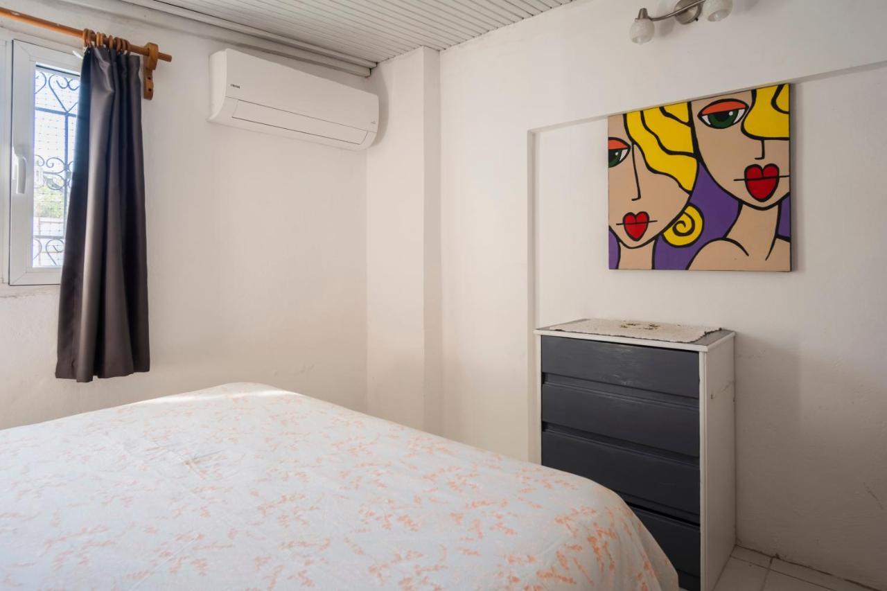 Central, Cozy, 15 Min Walk To The Beach, Fast Wi-Fi, Free Parking, 4Ppl Bodrum Ngoại thất bức ảnh
