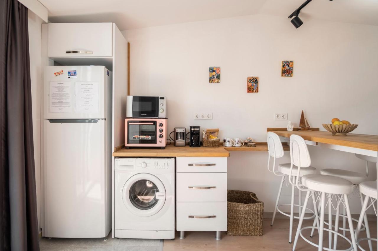 Central, Cozy, 15 Min Walk To The Beach, Fast Wi-Fi, Free Parking, 4Ppl Bodrum Ngoại thất bức ảnh